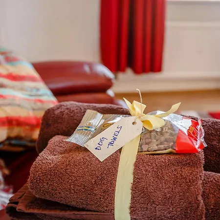 Dom wakacyjny 2 Bed In 87370 *